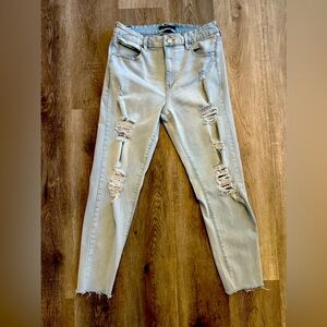 Aeropostale Stretch Women’s Jeans - Size 14. Excellent Condition!